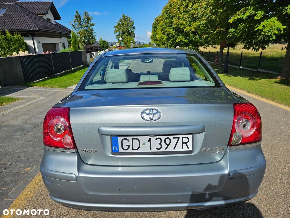 Toyota Avensis 2.0 D-4D Sol - 5