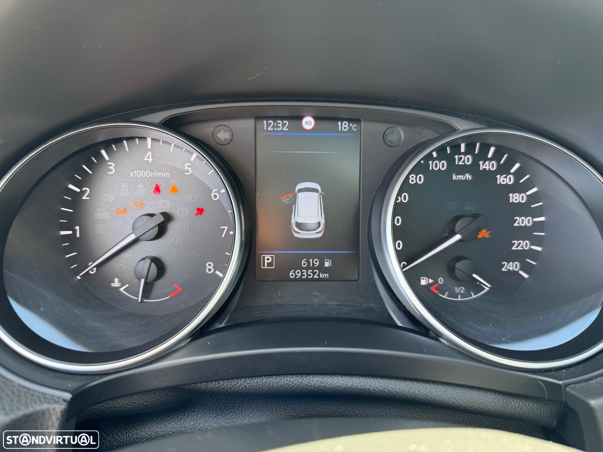 Nissan Qashqai 1.3 DIG-T N-Connecta J18 DCT - 20
