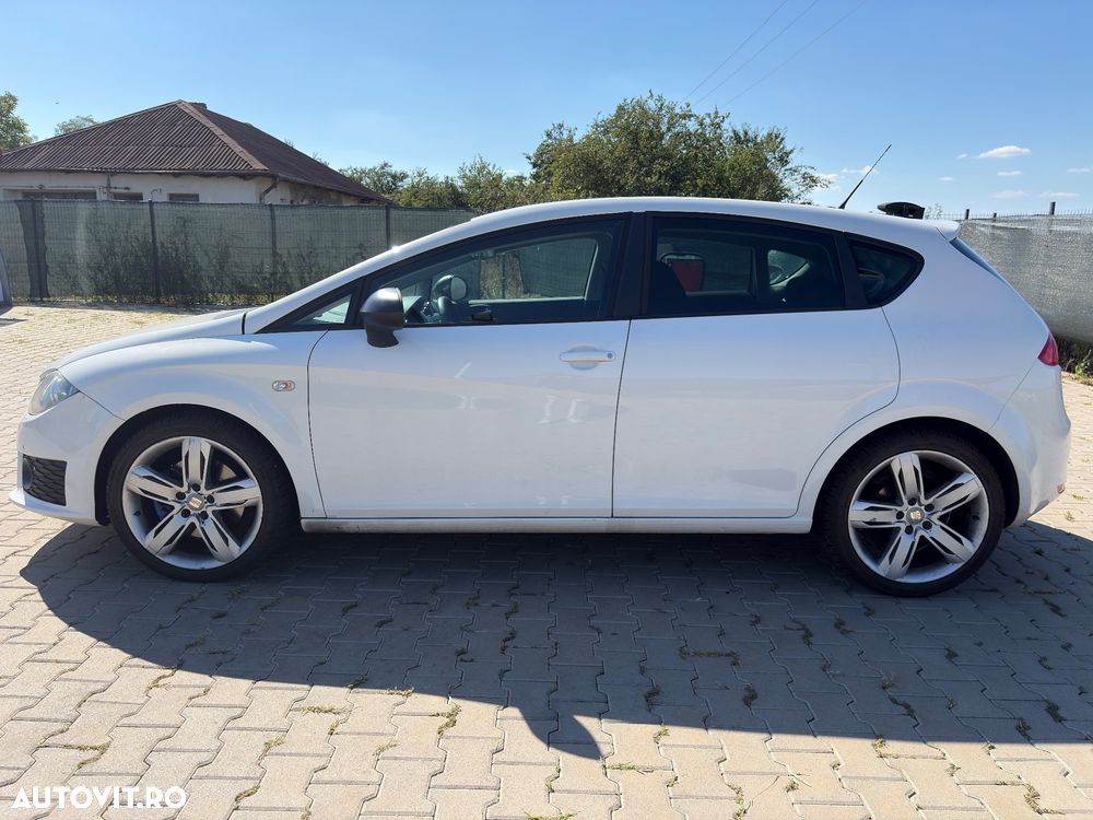 SEAT Leon 2011 — imagine 3