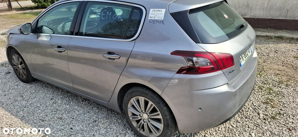 Peugeot 308 - 3