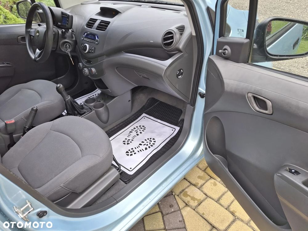 Chevrolet Spark 1.0 Base+ - 14