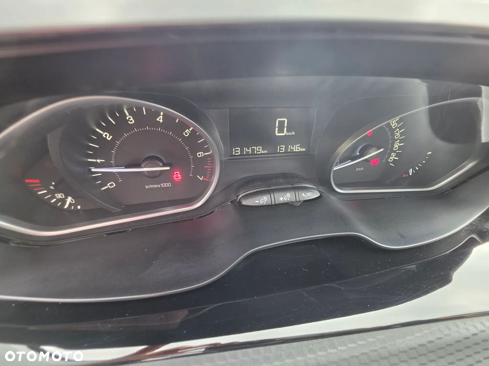 Peugeot 2008 PureTech 82 Active - 22