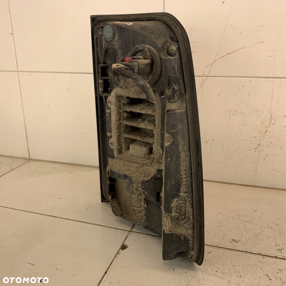 Lampa Tył Lewa Oryginał Kompletna Dodge Ram V 1500 Laramie 20R - 7
