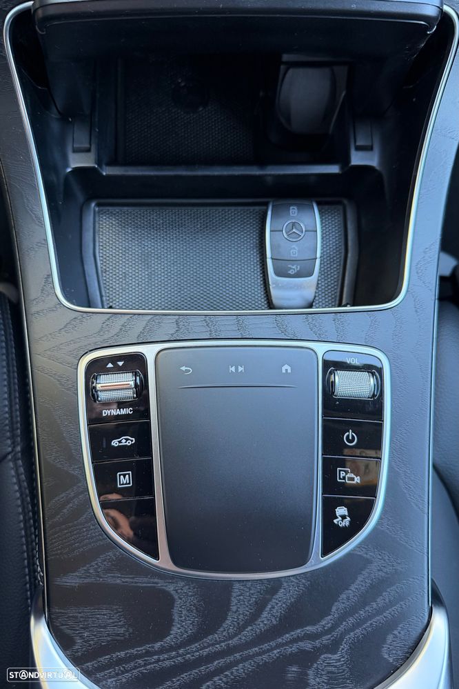 Mercedes-Benz GLC 300 - 30