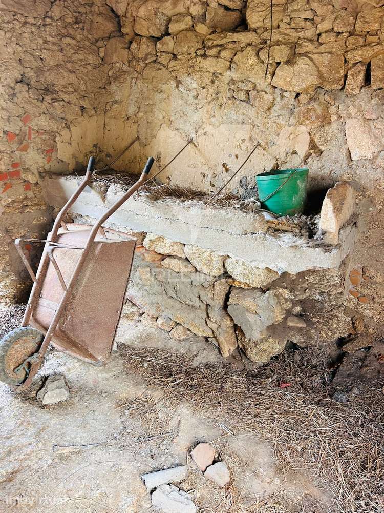 Terreno com Construção para Reabilitar Tolosa - Grande imagem: 2/6