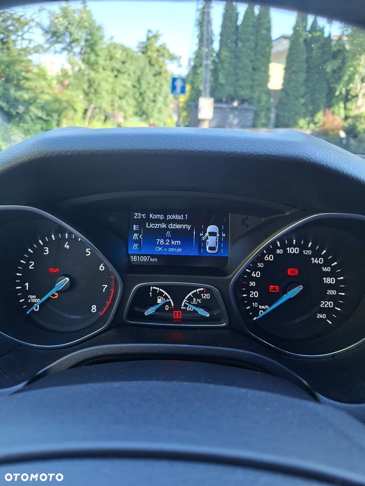 Ford Focus 1.0 EcoBoost Titanium - 11
