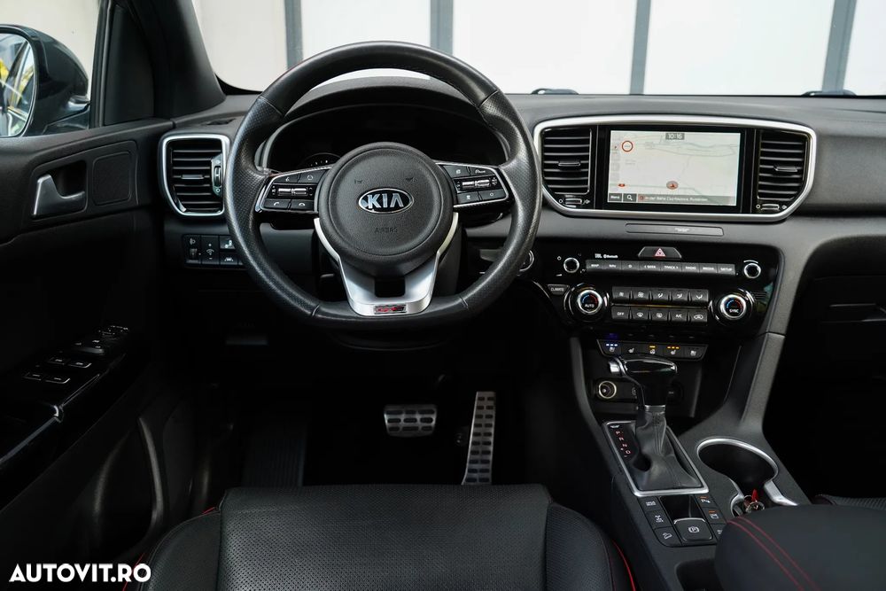 Kia Sportage 2.0 CRDI AWD Eco-Dynamics+ (48V M-H) Aut. GT LINE - 4