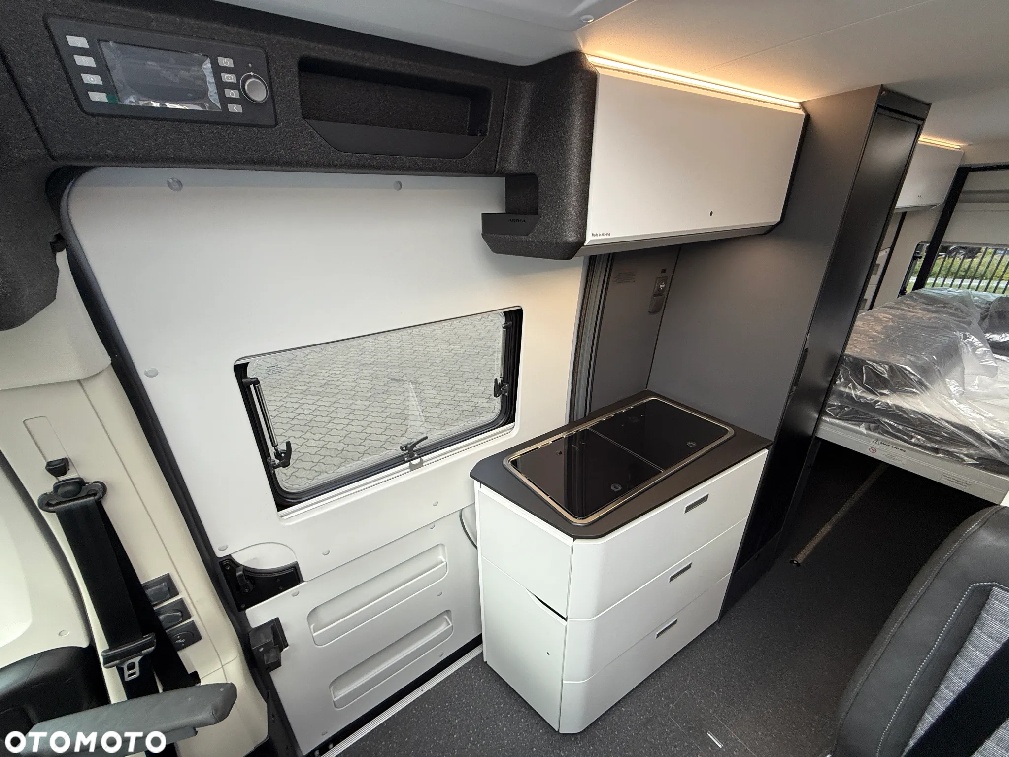 Adria Twin Supreme 640 SGX - 15