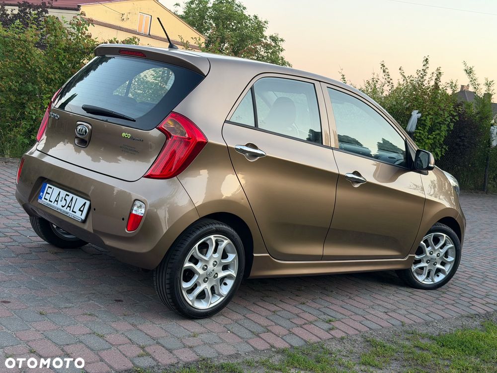 Kia Picanto - 11