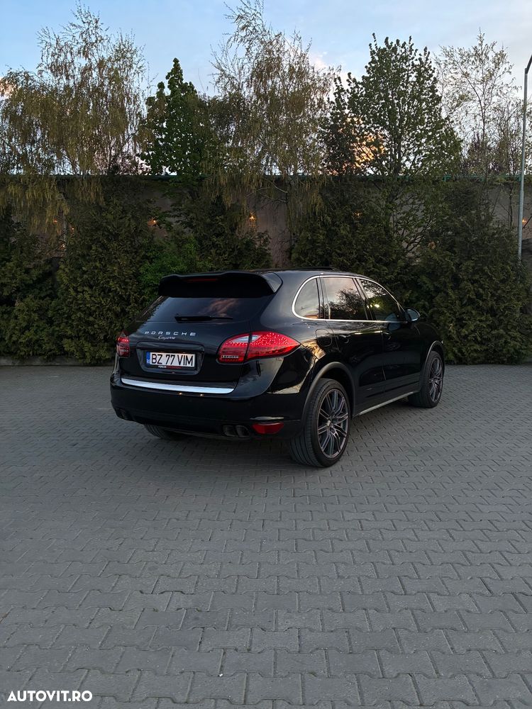 Porsche Cayenne - 8