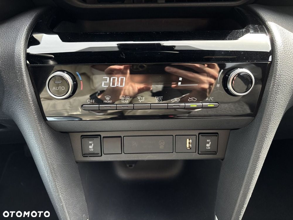 Toyota Yaris Cross - 20