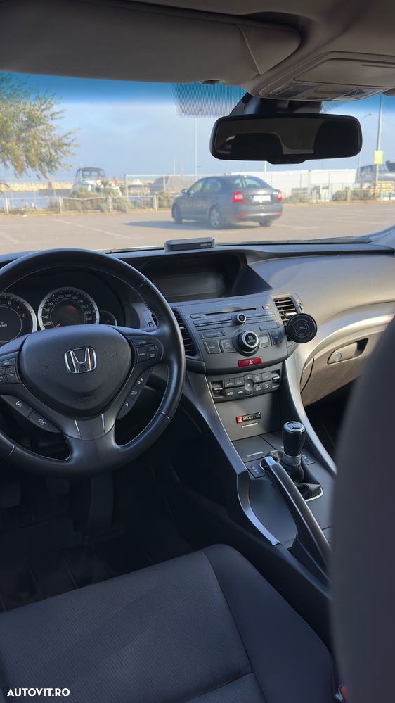 Honda Accord 2.0 Lifestyle - 10