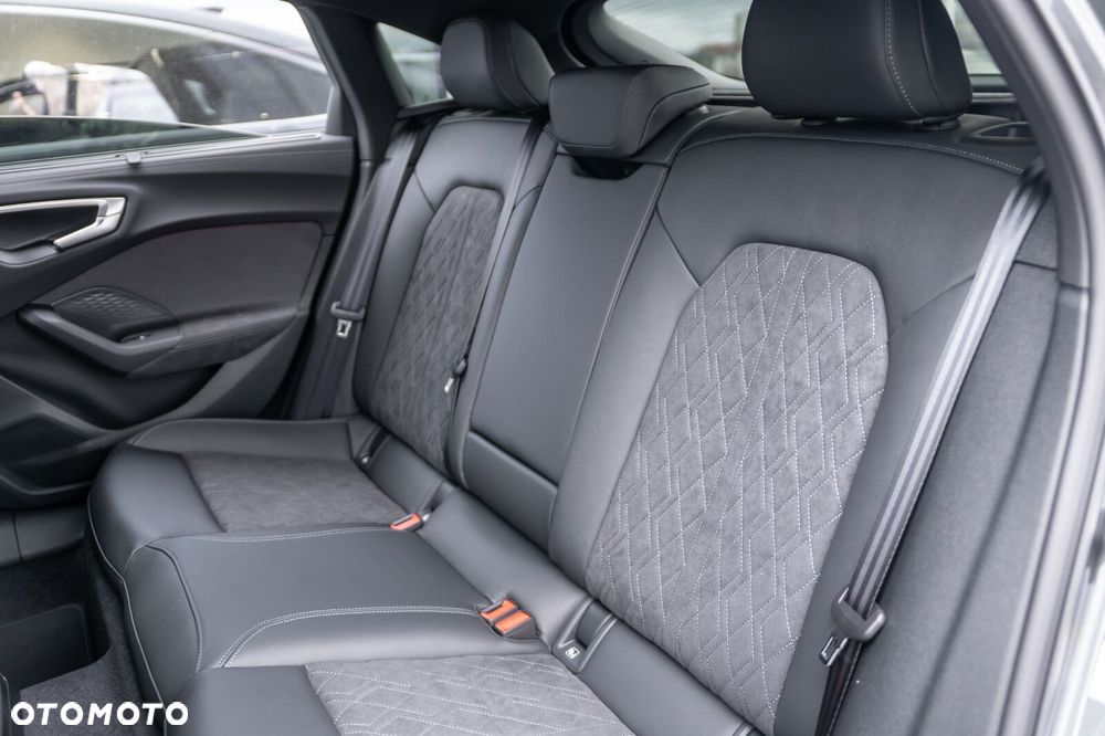 Audi A5 Limousine - 13