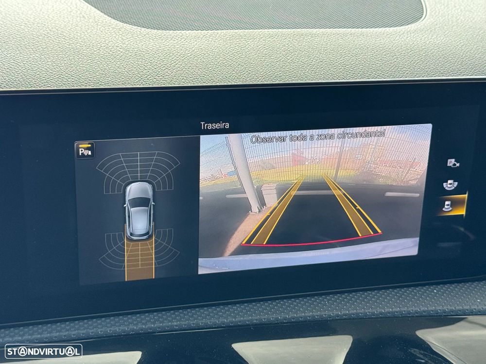 Mercedes-Benz A 250 e AMG Line - 32