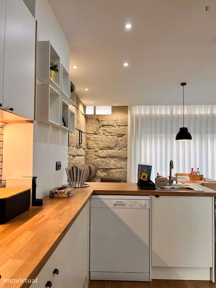 Apartamento com 2 quartos - localizado em Sé Porto - Grande imagem: 5/35