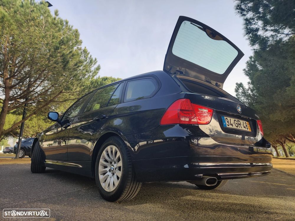 BMW 320 d Sport - 10