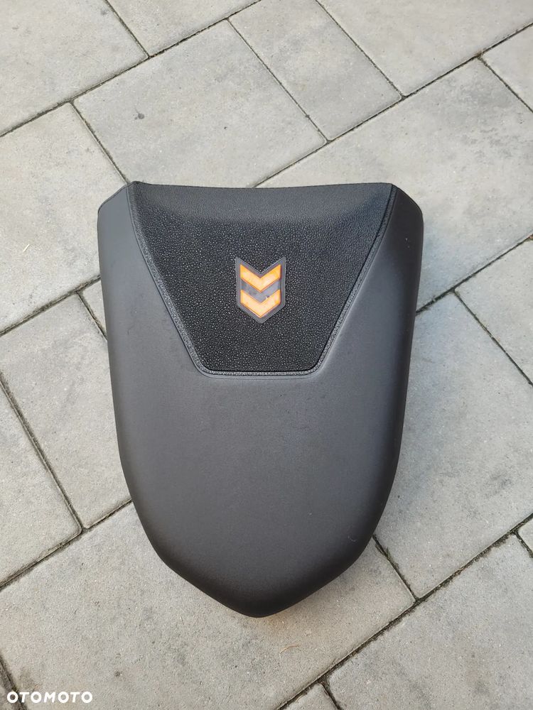 Siedzenie pasażera, fotel, kanapa tył KTM 390 Adventure - 1