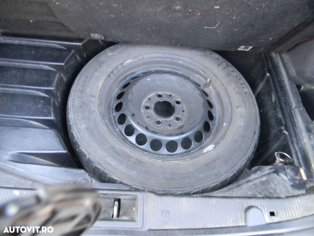 Dezmembrari  Mercedes-Benz C-CLASS (W203)  2000  > 2007 C 200 CDI (20 - 35