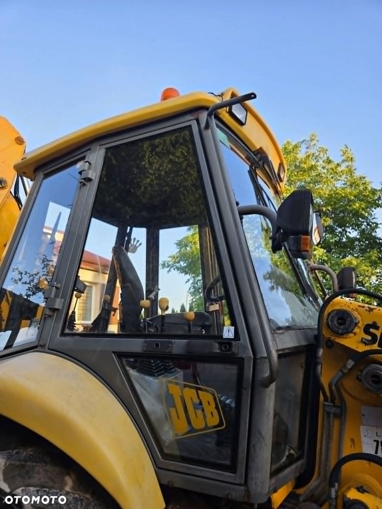 JCB 3CX - 12