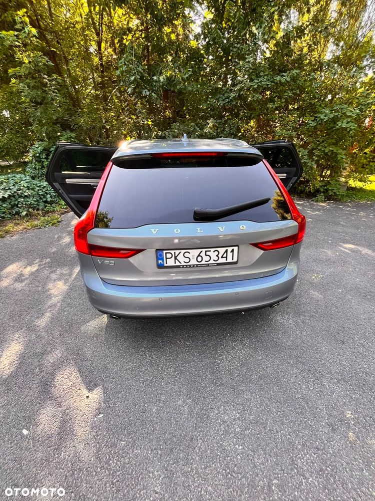 Volvo V90 D4 Momentum - 19