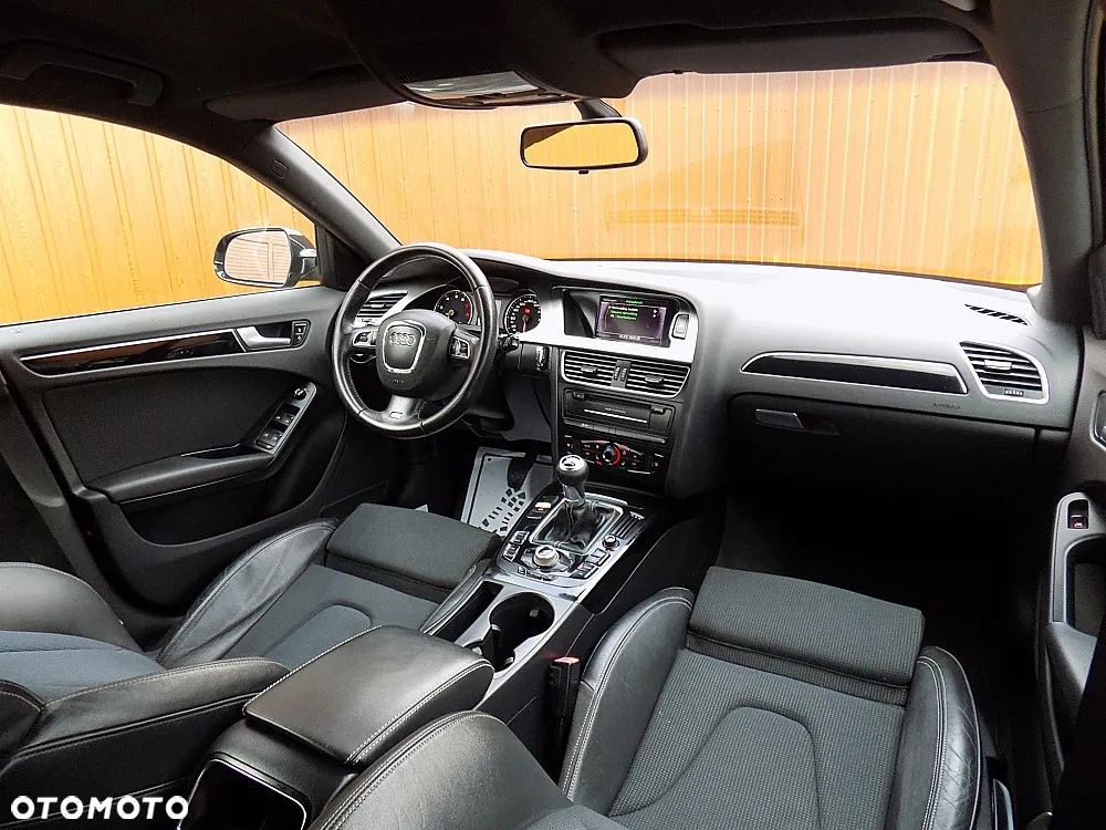 Audi A4 Avant 1.8 TFSI S line Sportpaket - 22