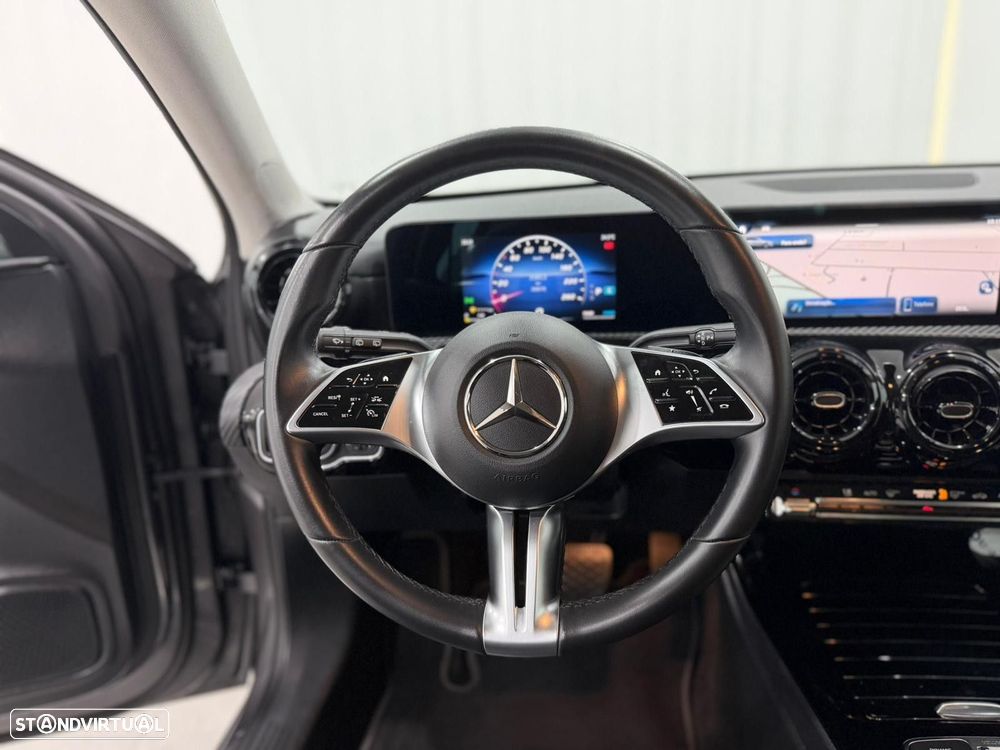Mercedes-Benz A 200 - 9