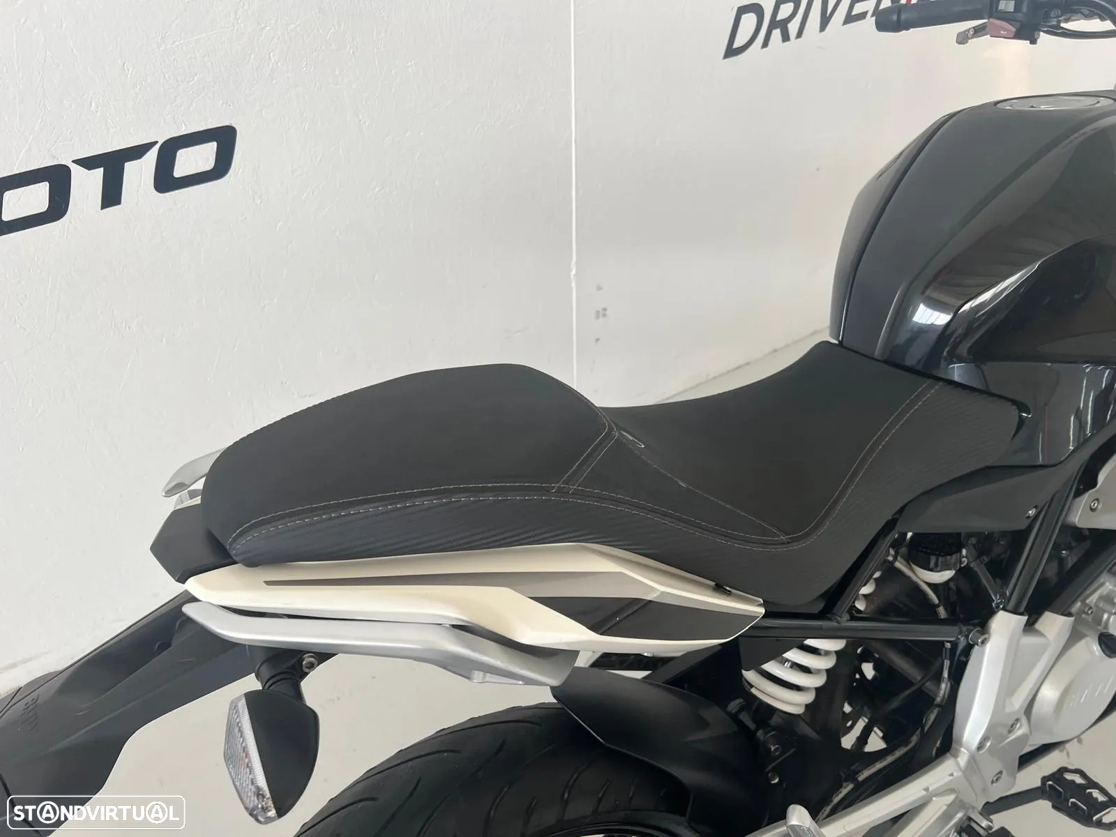 BMW G 310 R - 11