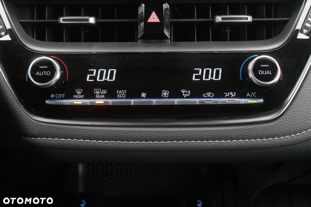 Toyota Corolla 1.8 Hybrid Comfort - 19