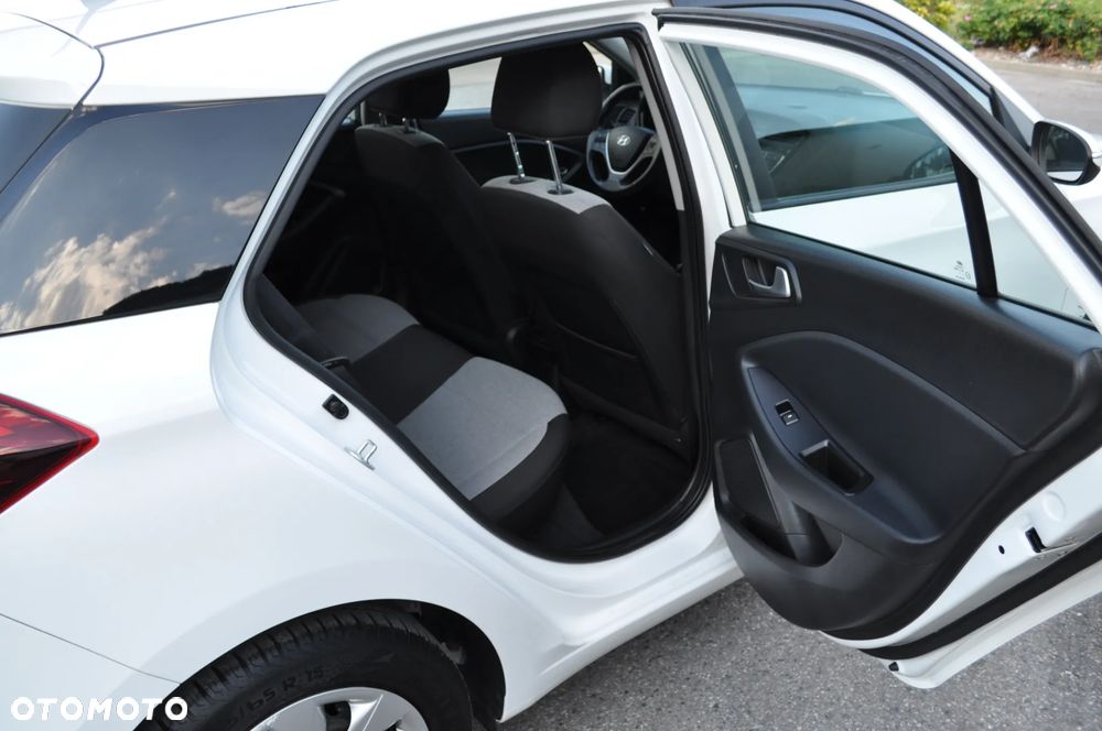 Hyundai i20 ver-1-2-style - 15