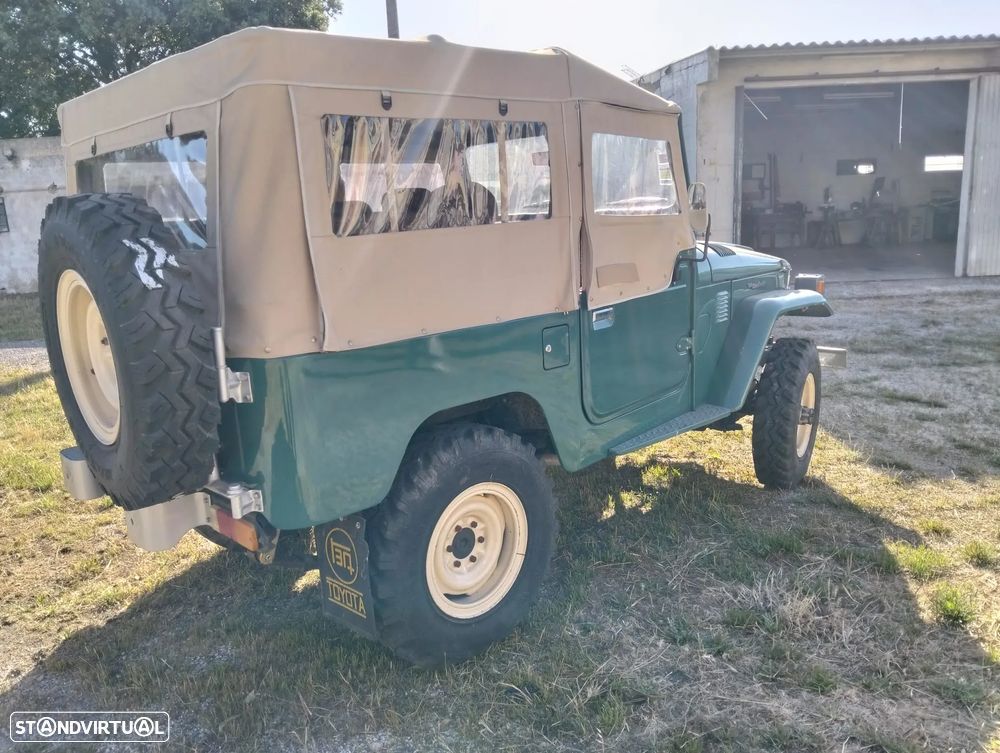 Toyota Land Cruiser - 2