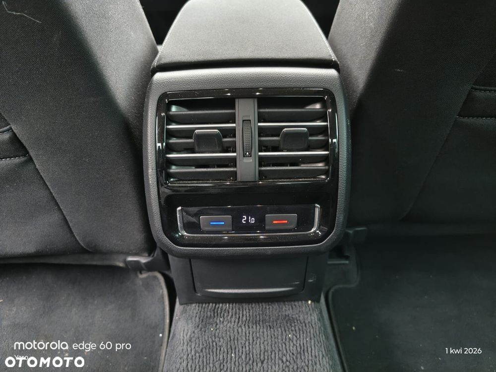 Volkswagen Passat - 9