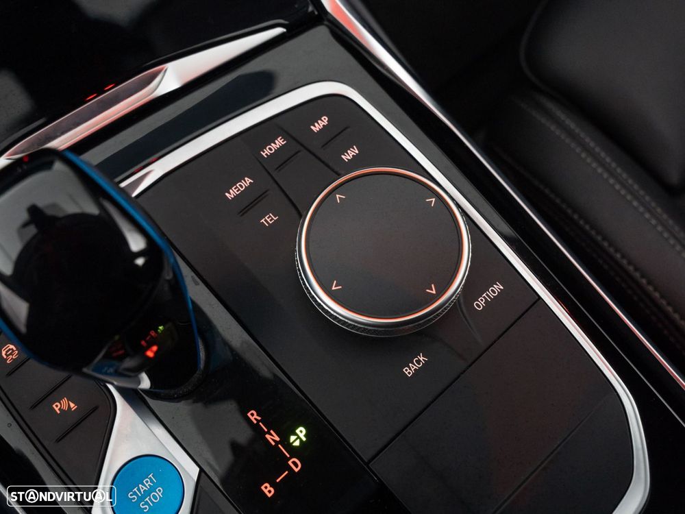 BMW i4 eDrive40 - 25