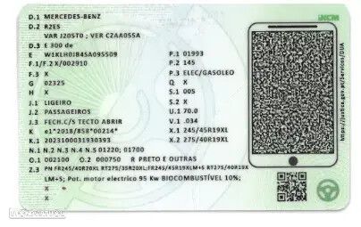 Mercedes-Benz E 300 de AMG Line - 32