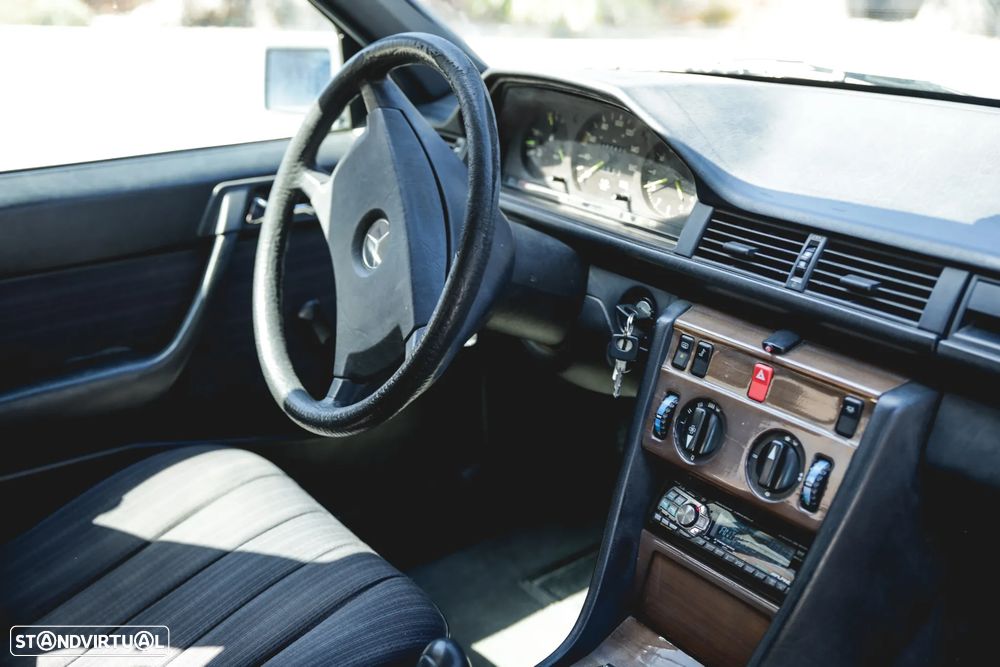 Mercedes-Benz W124 (1984-1997) 200 D - 10