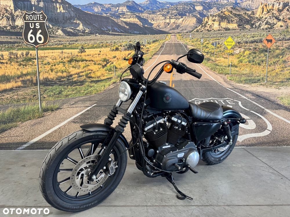 Harley-Davidson Sportster Iron 883 - 5