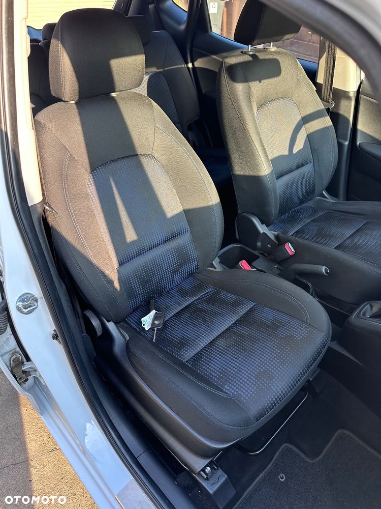 Hyundai ix20 1.4 Edition 20 - 21