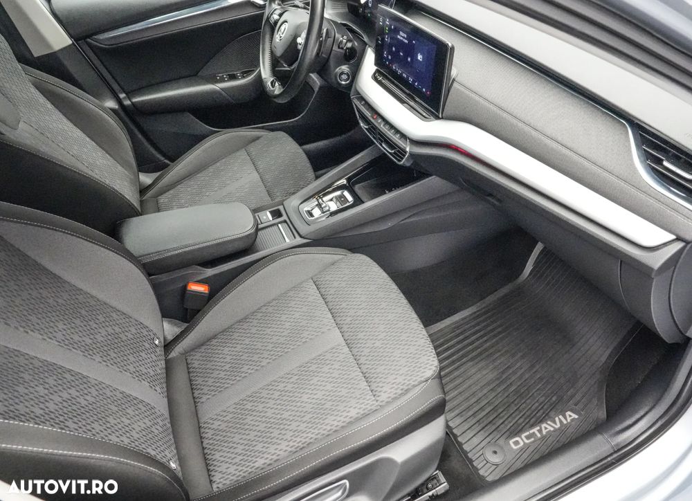 Skoda Octavia 2.0 TDI DSG Style - 12