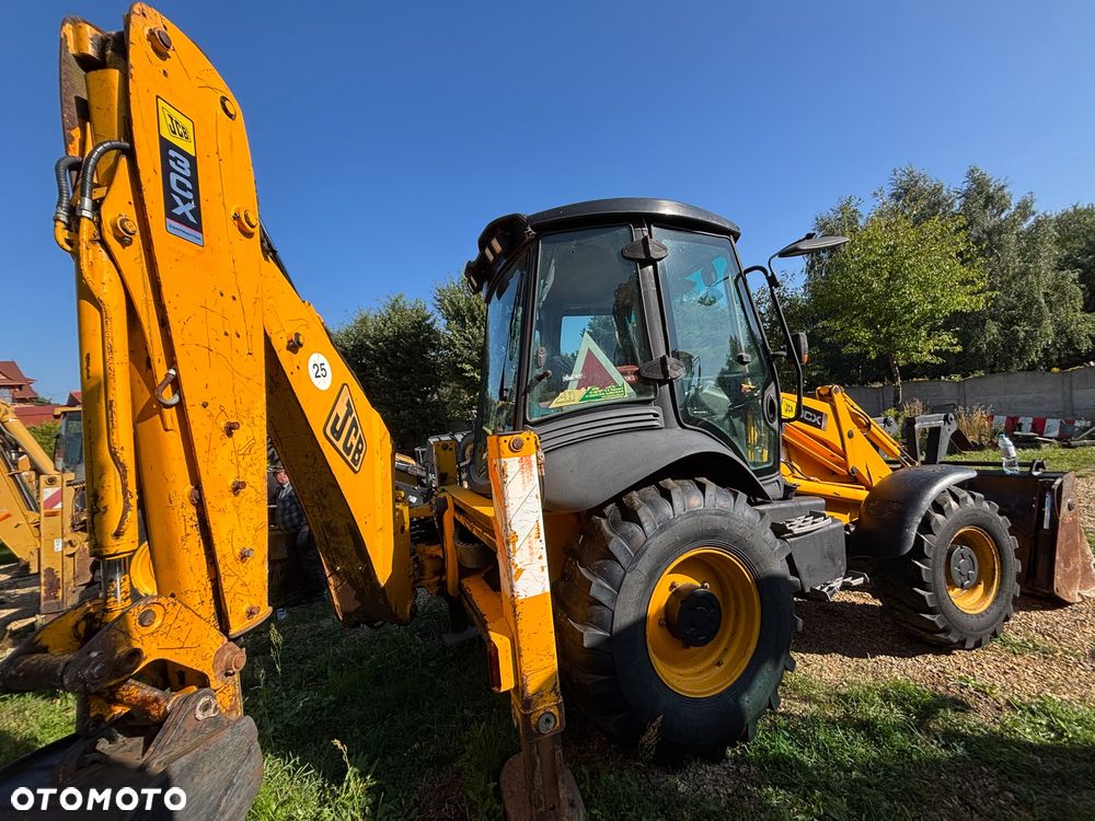 JCB 3CX CONTRACTOR 2007r koparko ładowarka 4x4  teleskop widły rekin - 3