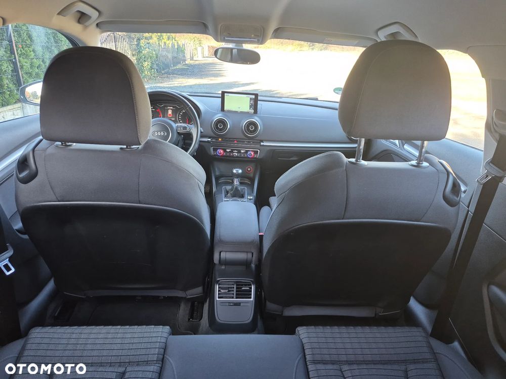 Audi A3 3-drzwiowe 1.6 TDI Ambition - 19