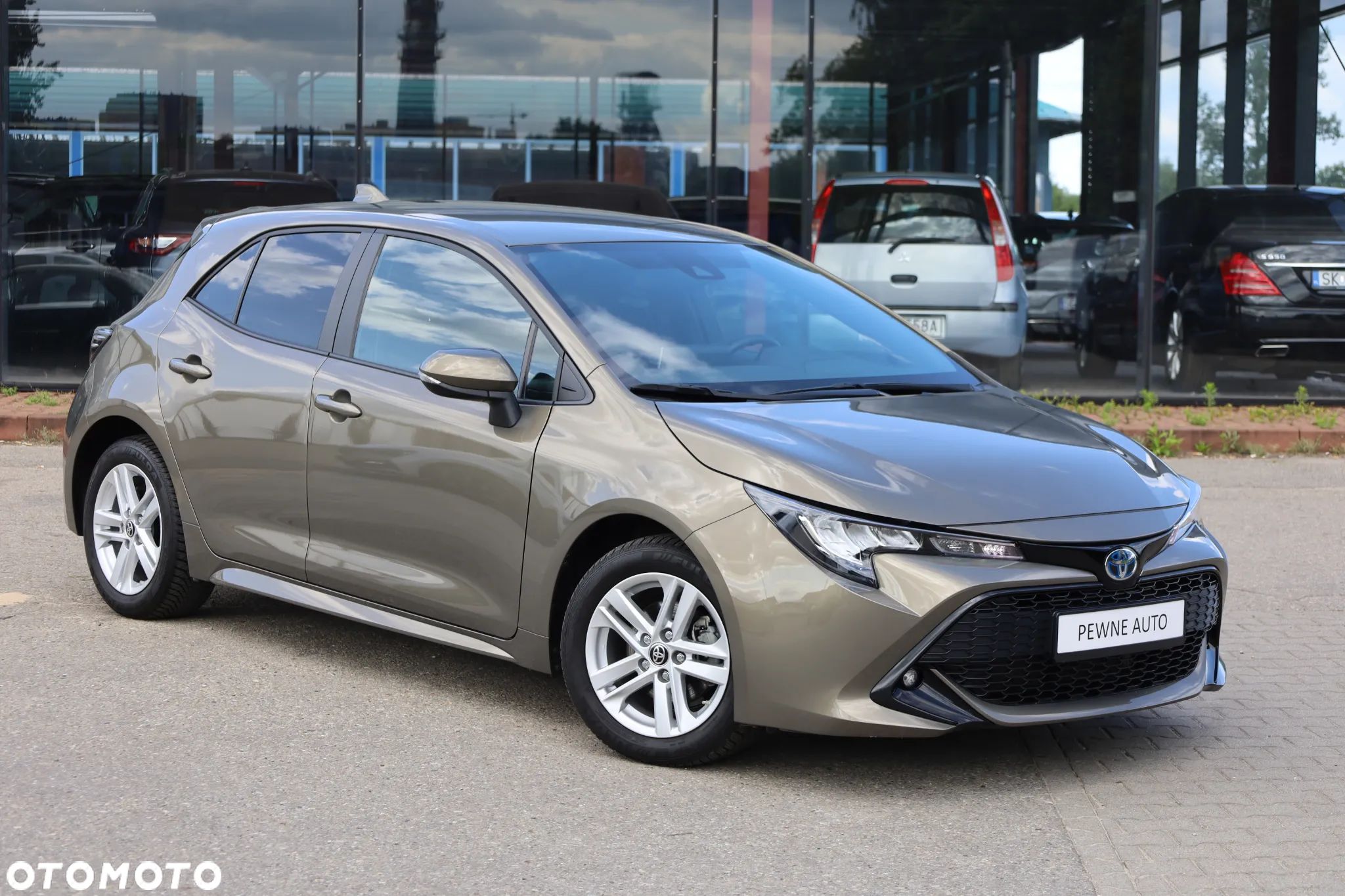 Toyota Corolla 1.8 Hybrid - 1
