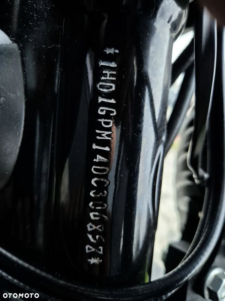 Harley-Davidson Dyna Wide Glide - 28