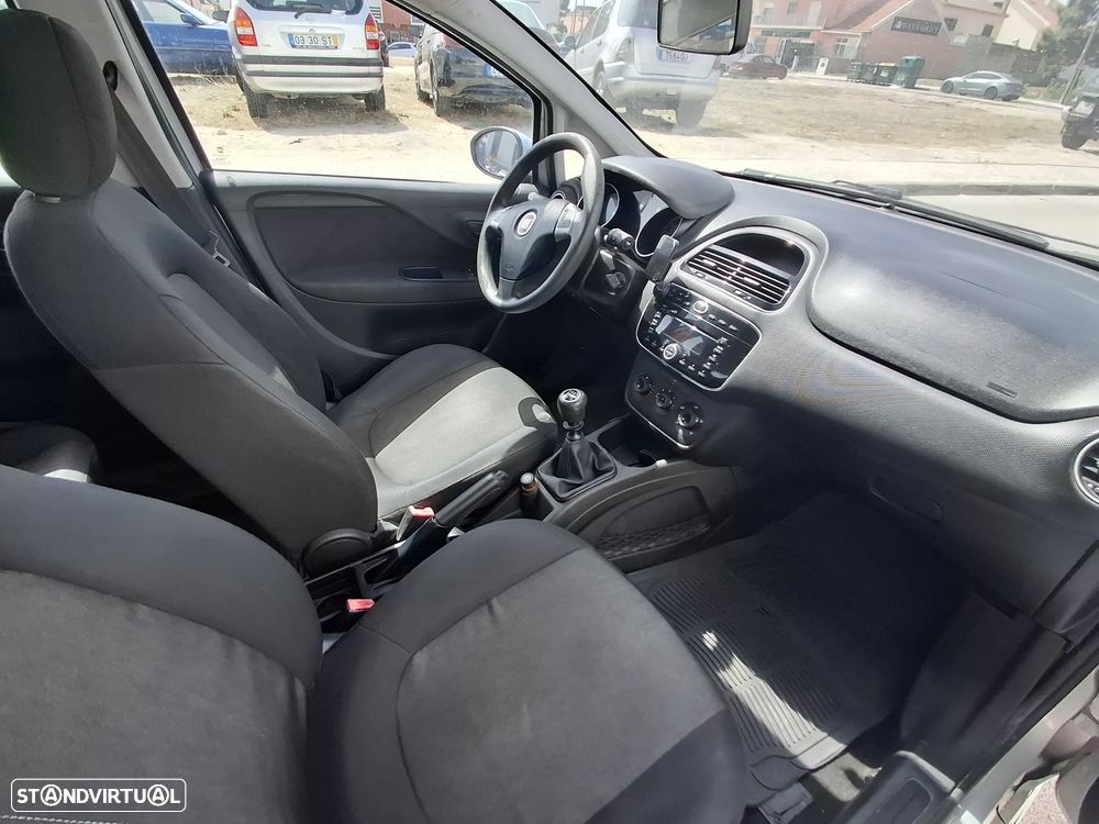 Fiat Grande Punto - 9