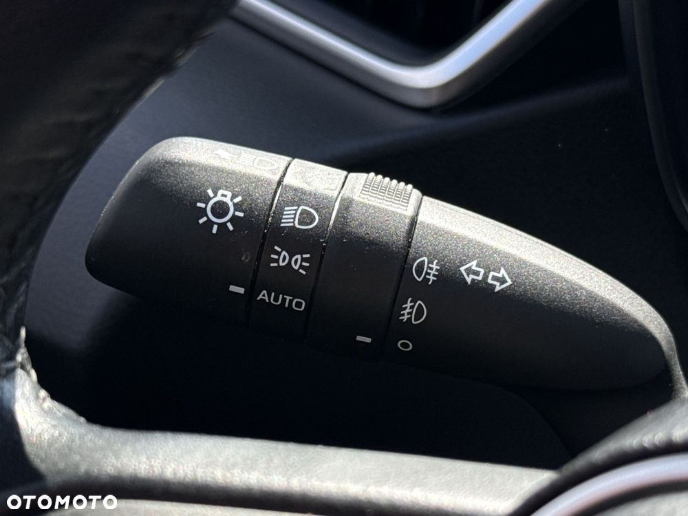 Toyota Corolla 1.8 Hybrid Style - 20