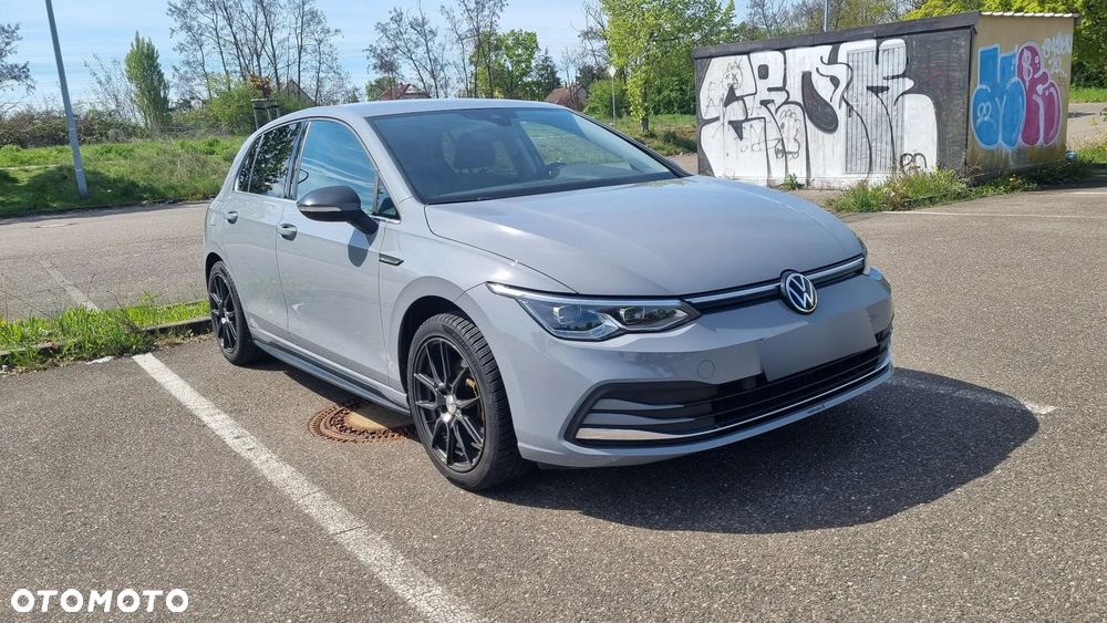 Volkswagen Golf 1.5 eTSI EVO Style DSG - 1
