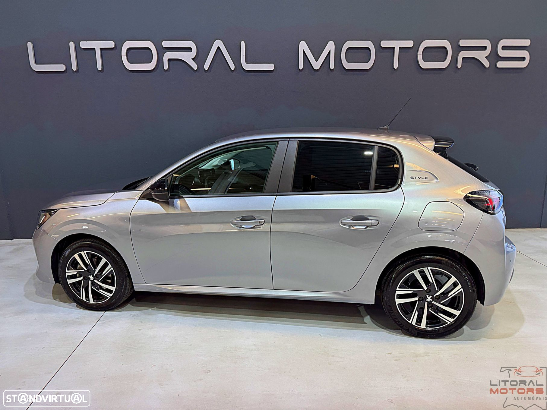 Peugeot 208 1.2 PureTech SE Style - 7