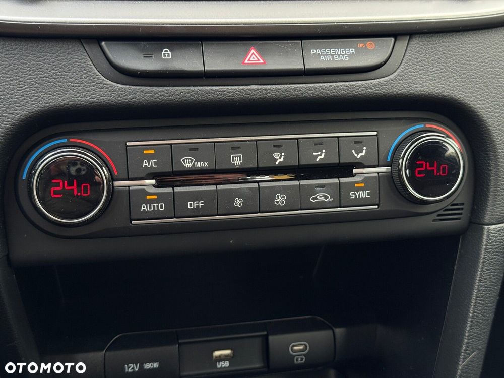 Kia Ceed 1.5 T-GDI M DCT - 29