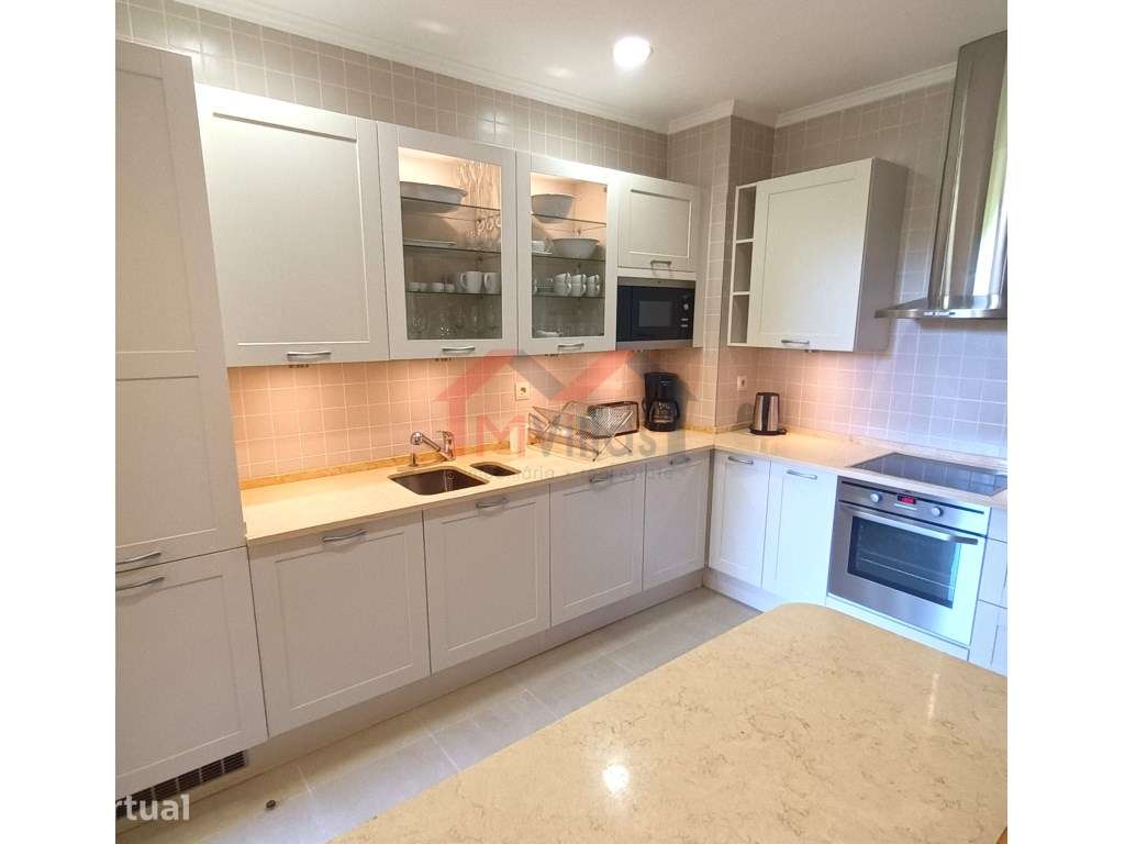 Apartamento T2 em condomínio de luxo com piscina e garagem - Vilamoura - Grande imagem: 4/12