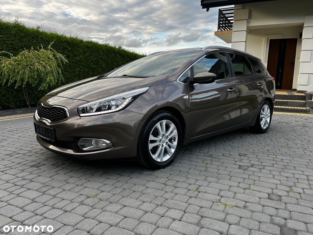 Kia Ceed 1.6 CRDi 128 Dream Team Edition - 7
