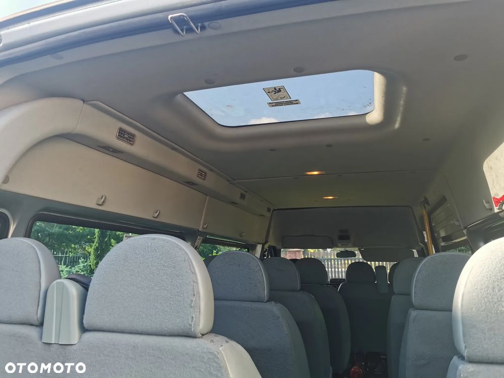 Ford Transit 350L Trend - 10
