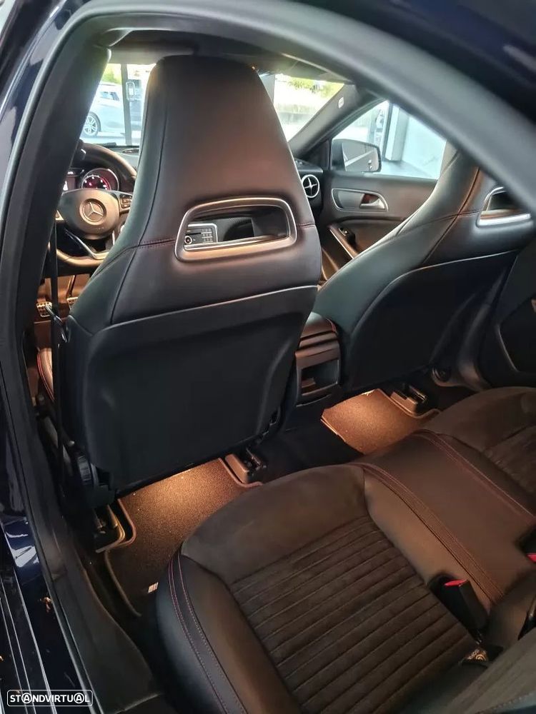 Mercedes-Benz A 180 d AMG Line - 27